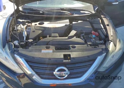 2016 Nissan Altima 2.5 z USA, uszkodzony, nr VIN 1N4AL3AP2GC130417